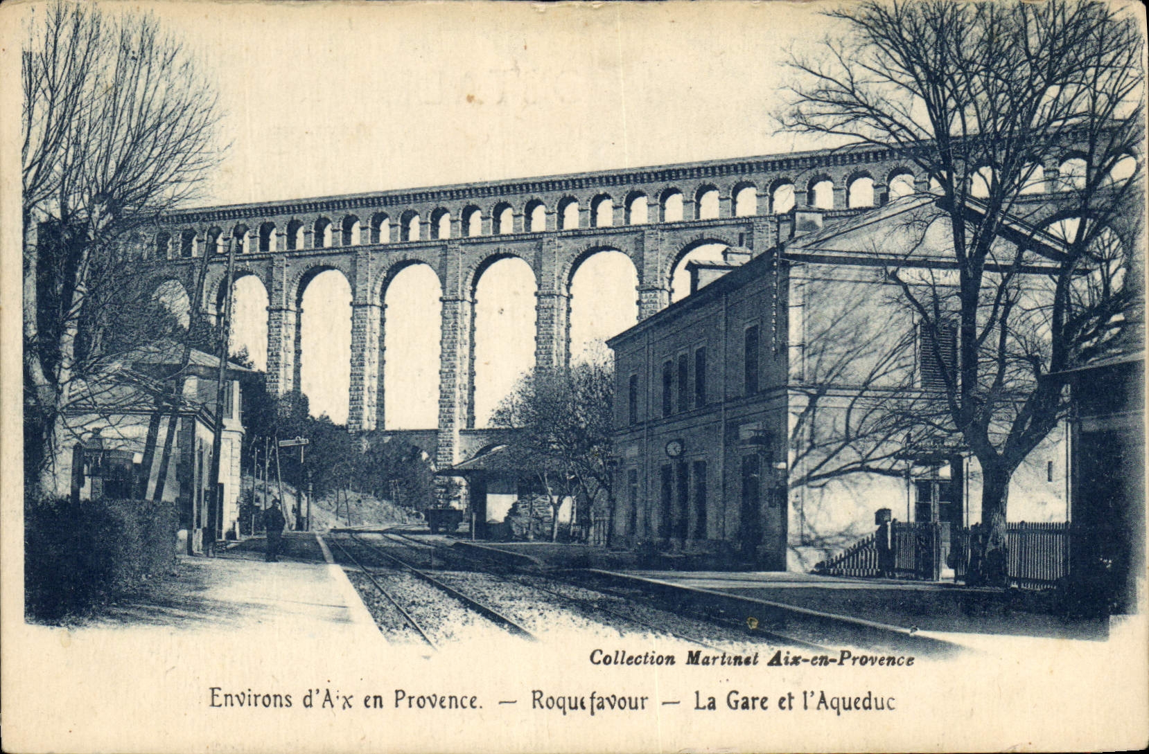 CPA Environs d'Aix en Provence Roquefavour la Gare et l'Aqueduc