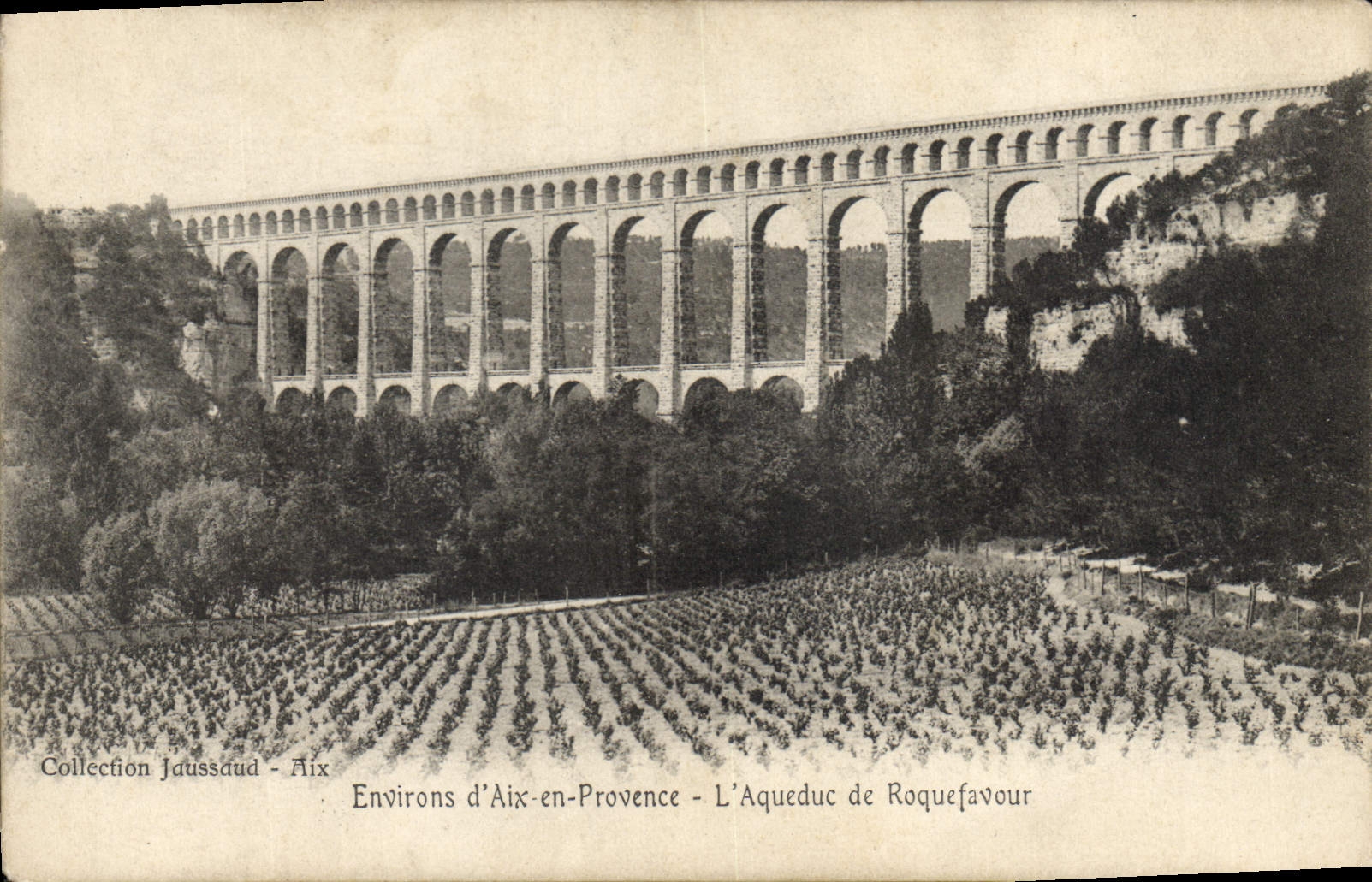 CPA Environs d'Aix en Provence L'Aqueduc de Roquefavour