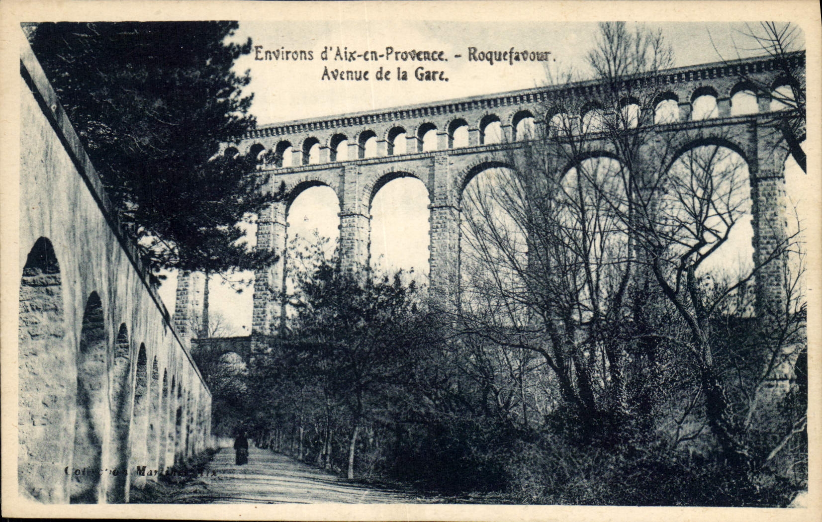 CPA Environs d'Aix en Provence Roquefavour Avenue de la Gare 