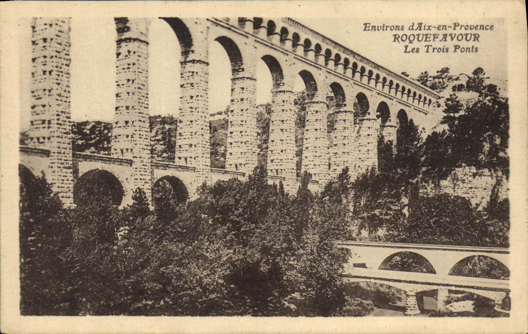 CPA Environs d'Aix en Provence Roquefavour Les Trois Ponts 