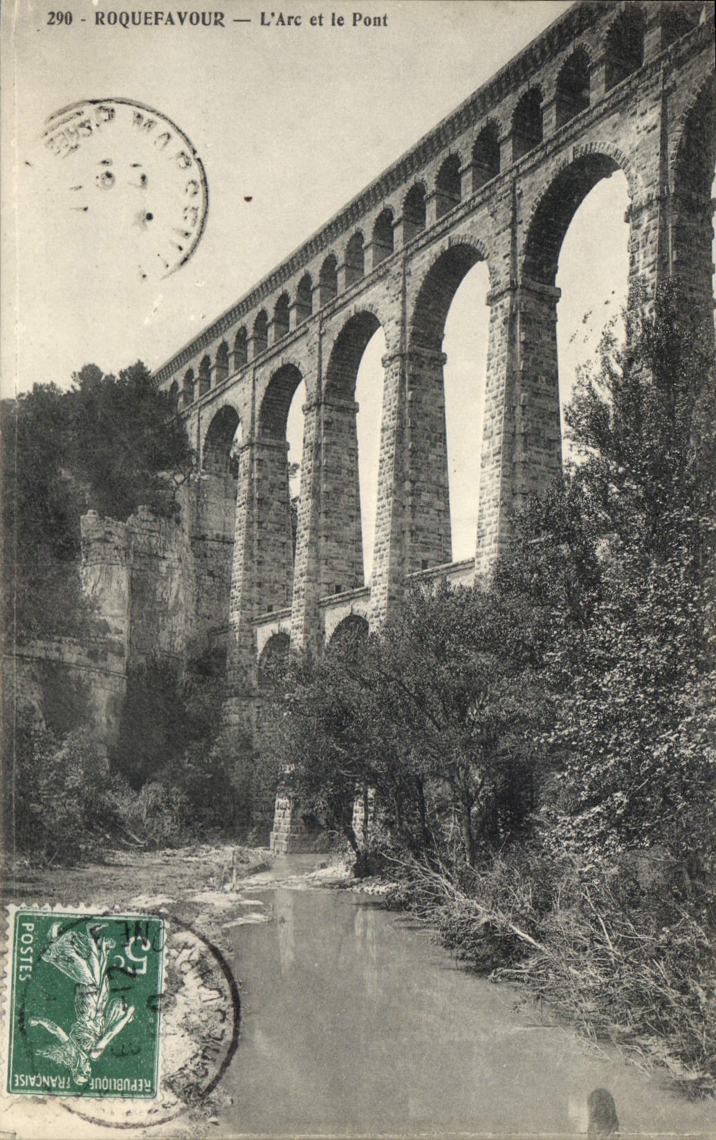 CPA Roquefavour L'Arc et le Pont 