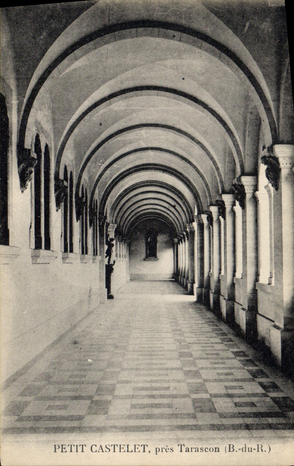 CPA Petit Castelet pres Tarascon B du R