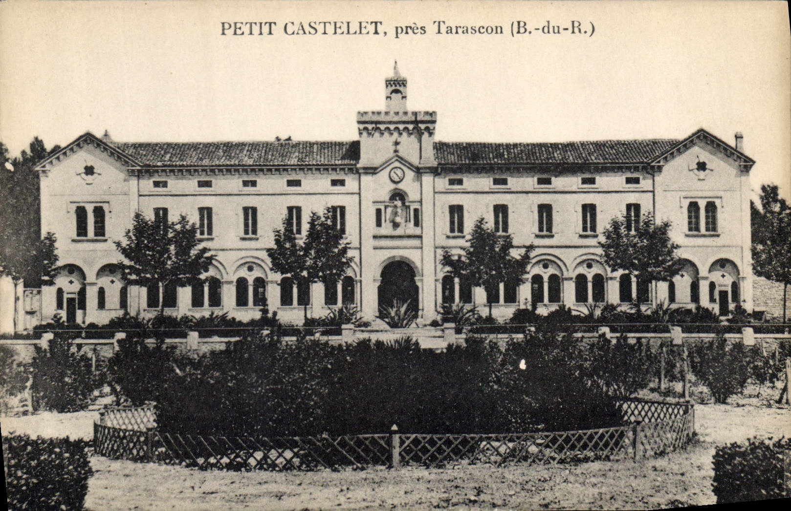 CPA Petit Castelet pres Tarascon B du R