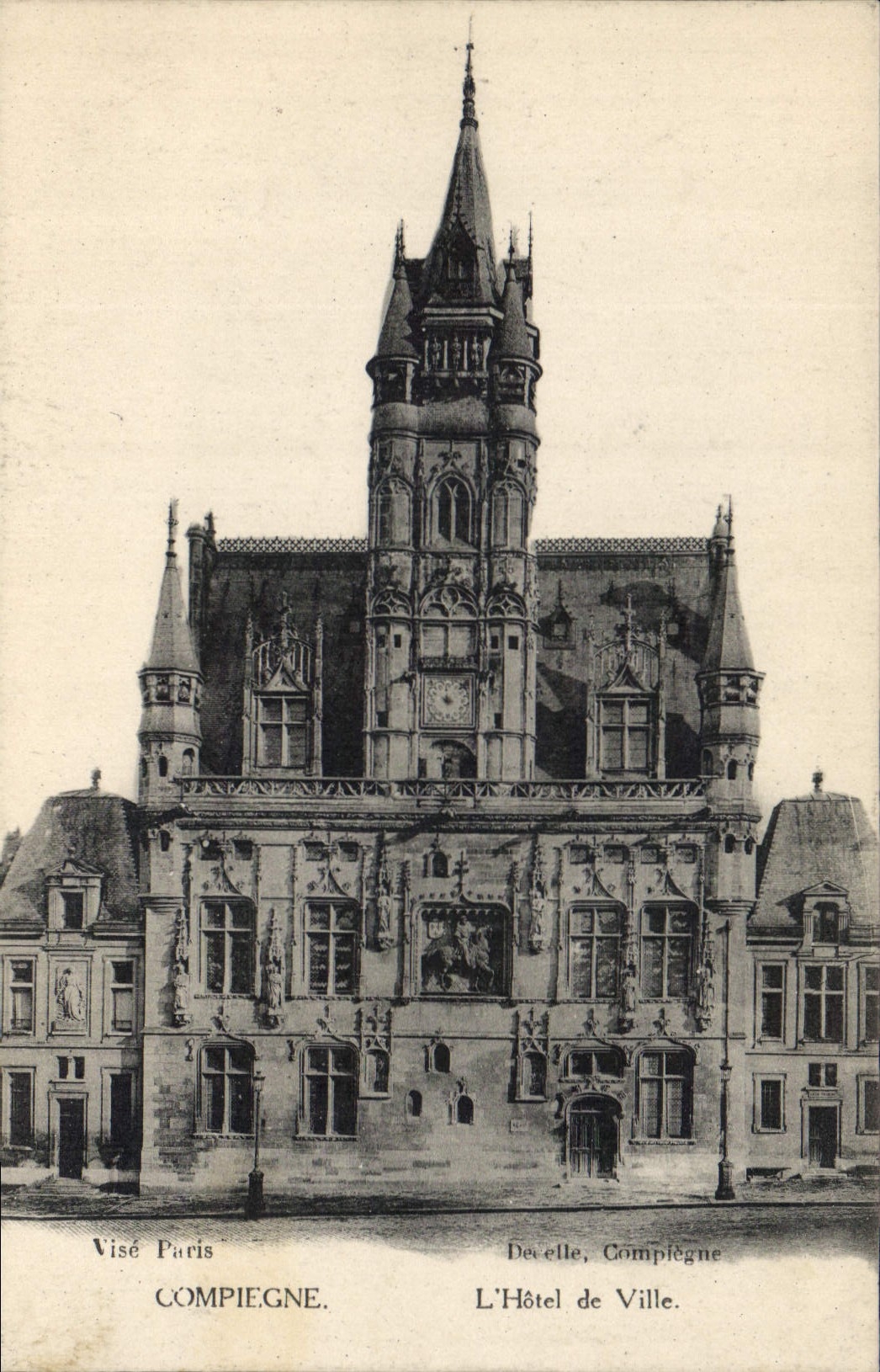 CPA Compiegne L'Hotel de Ville 