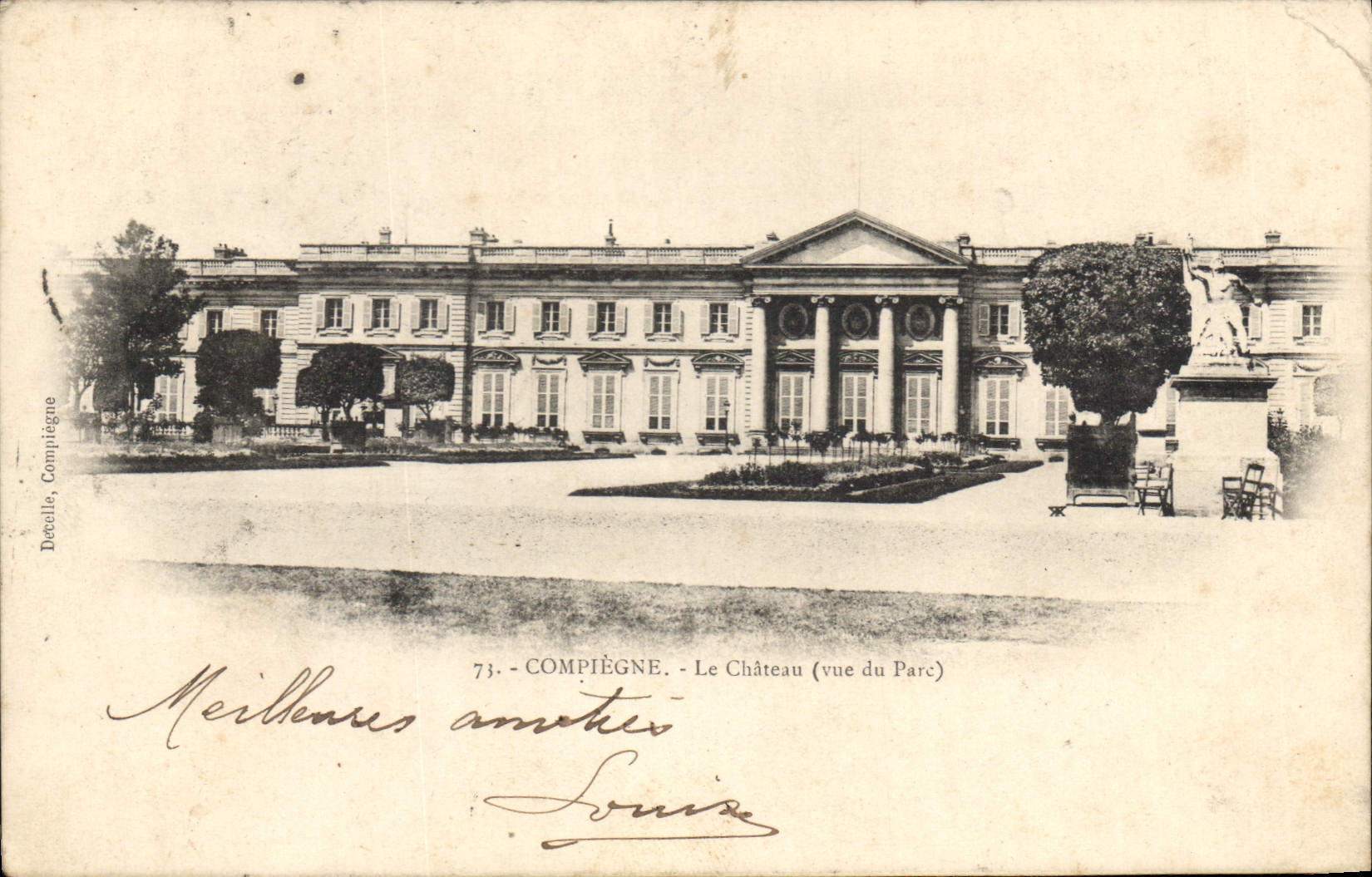 CPA Compiegne Le Chateau vue du Parc 