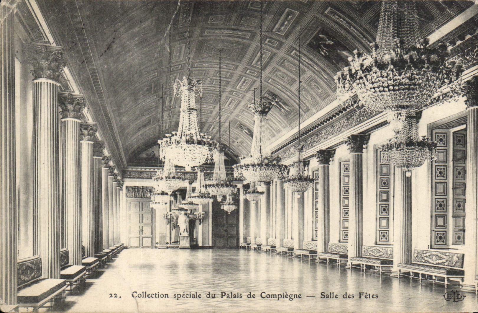 CPA Collection speciale du Palais de Compiegne Salle des Fetes 