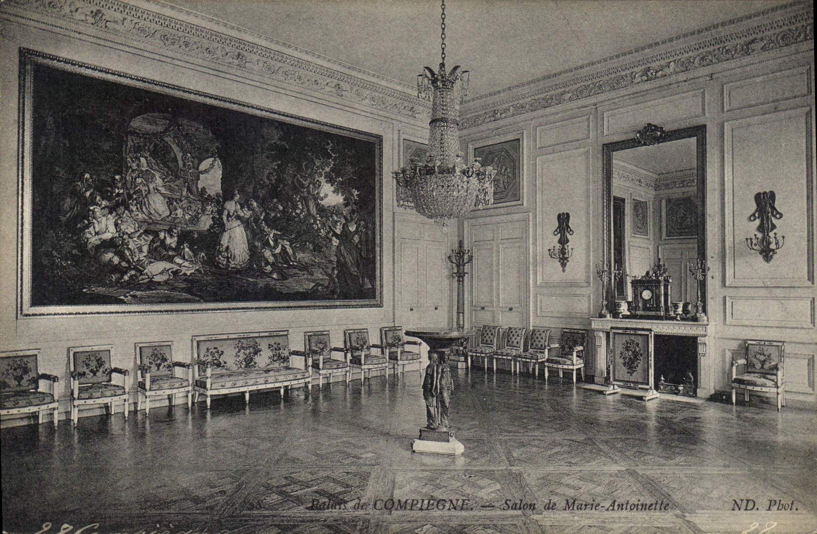CPA Palais de Compiegne Salon de Marie Antoinette 