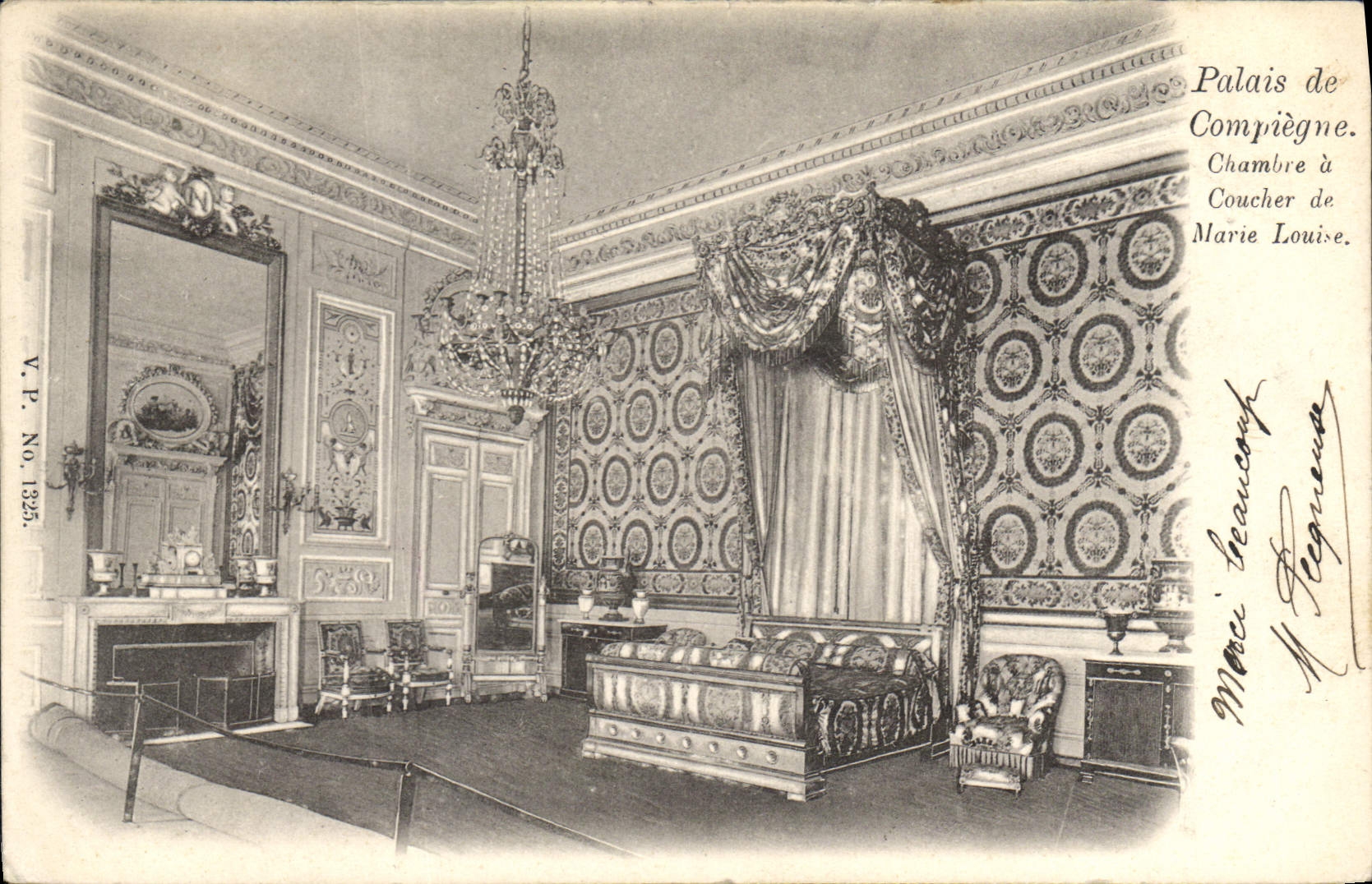 CPA Palais de Compiegne Chambre a Coucher de Marie Louise 