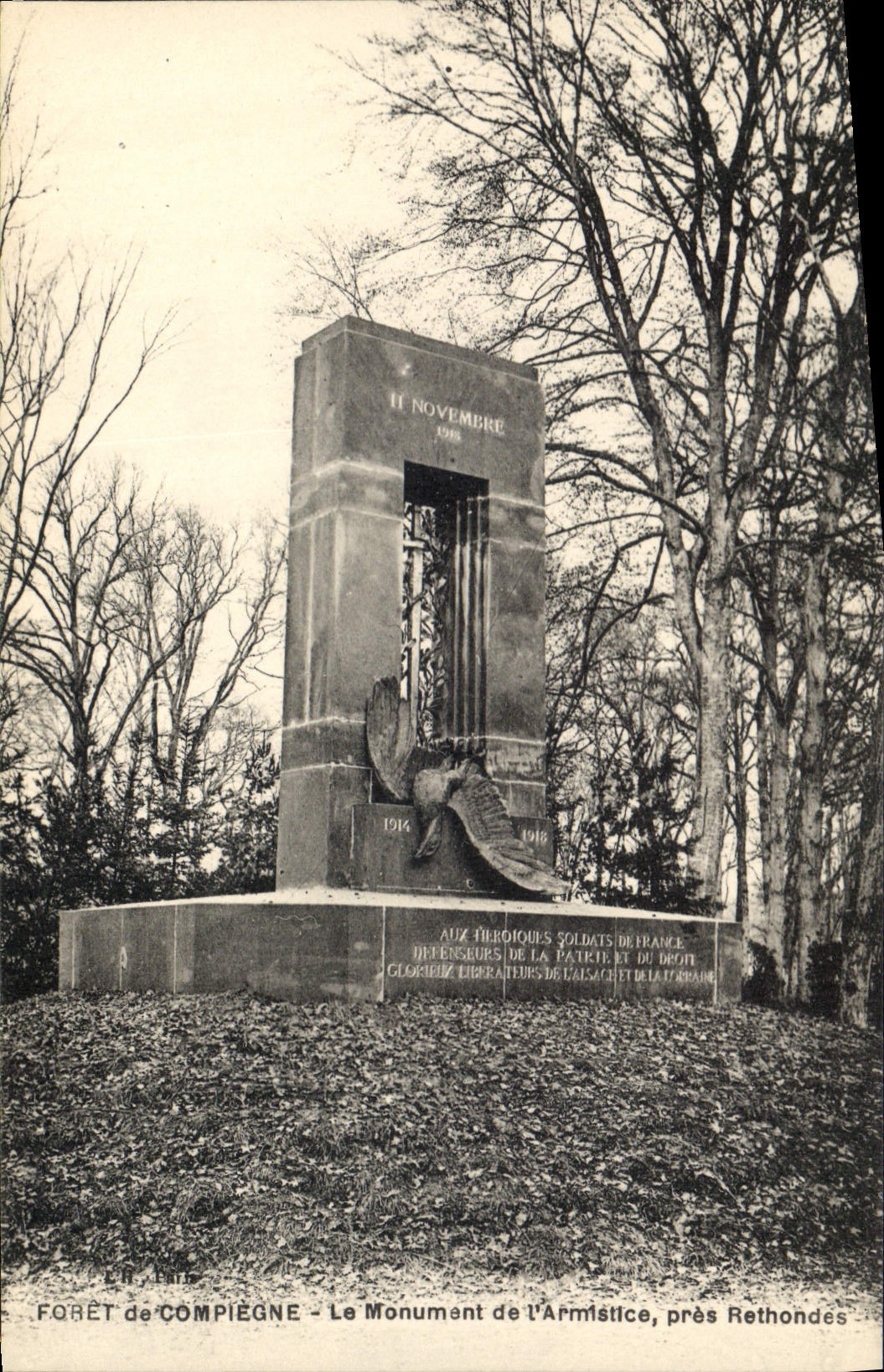 CPA Foret de Compiegne Le Monument de l'Armistice pres Rethondes 