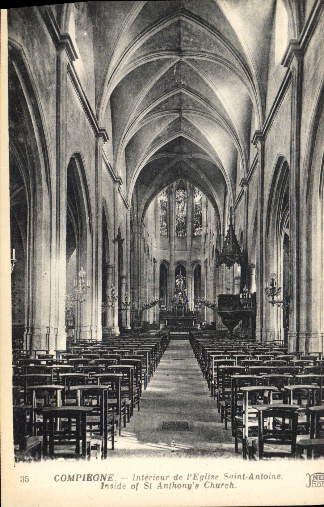 CPA Compiegne Interieur de l'Eglise Saint Antoine 
