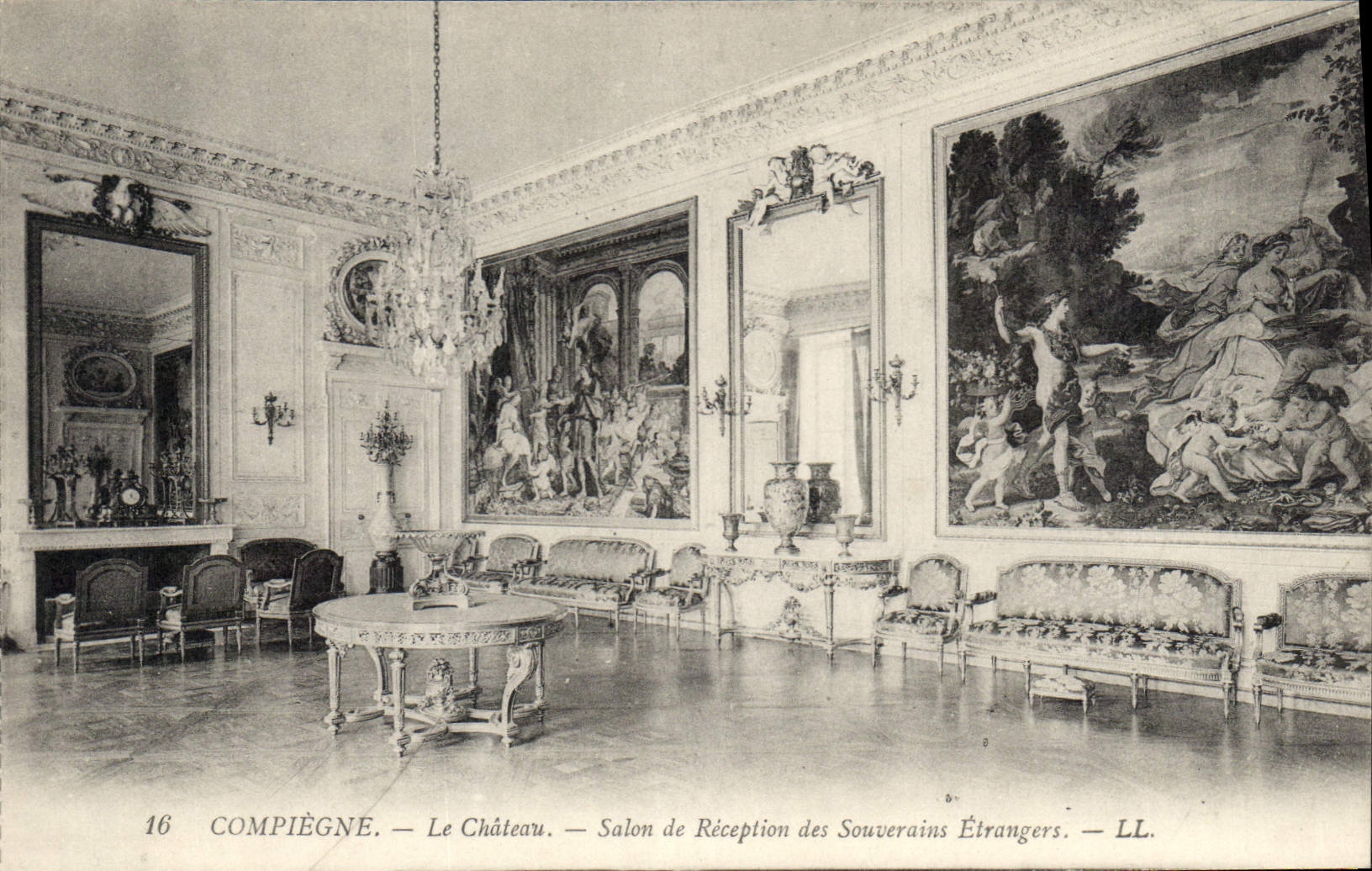 CPA Compiegne Le Chateau Salon de Reception des Souverains Etragers 