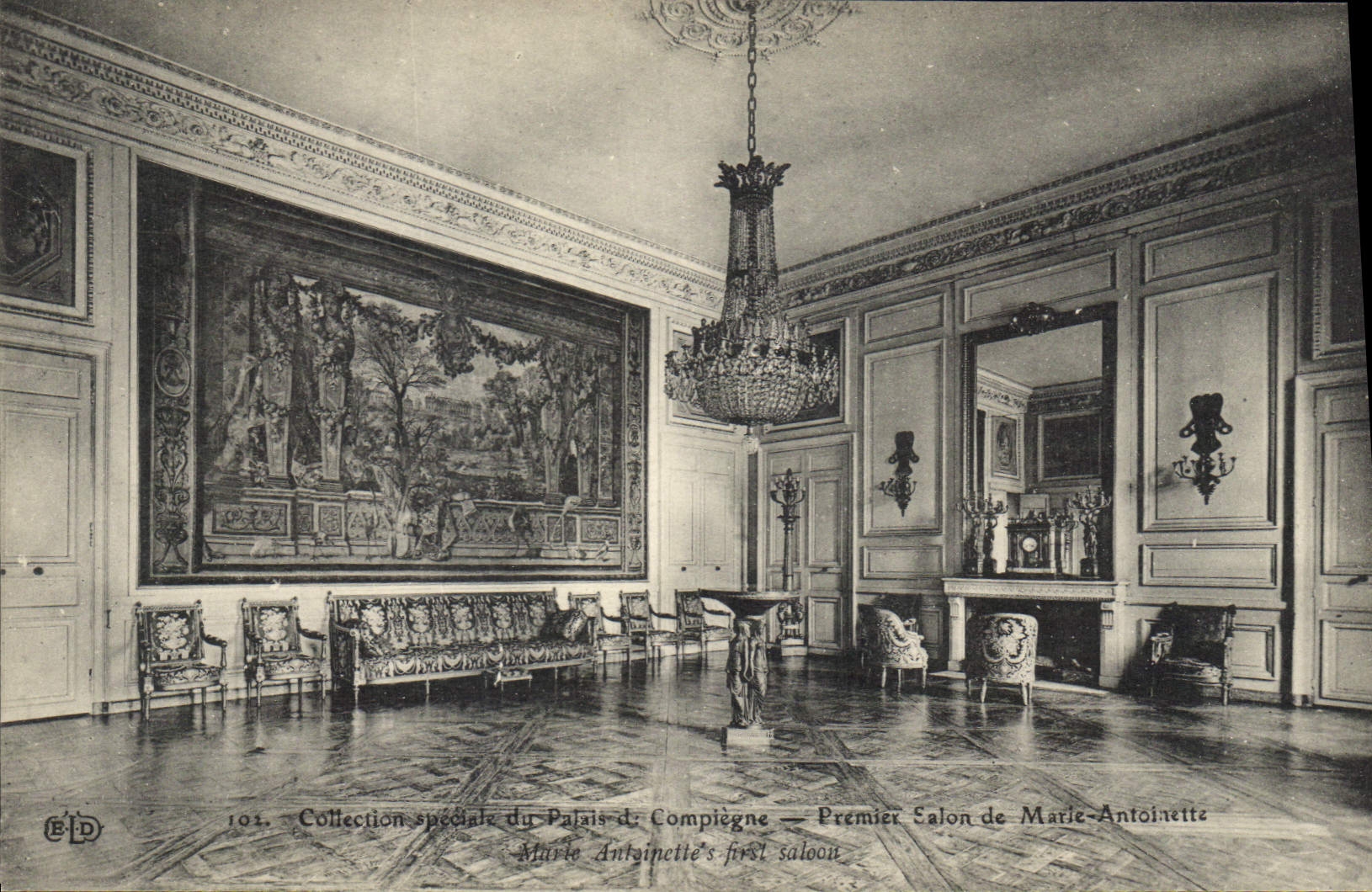 CPA Collection speciale du Palais de Compiegne Premier Salon de Marie Antoinette