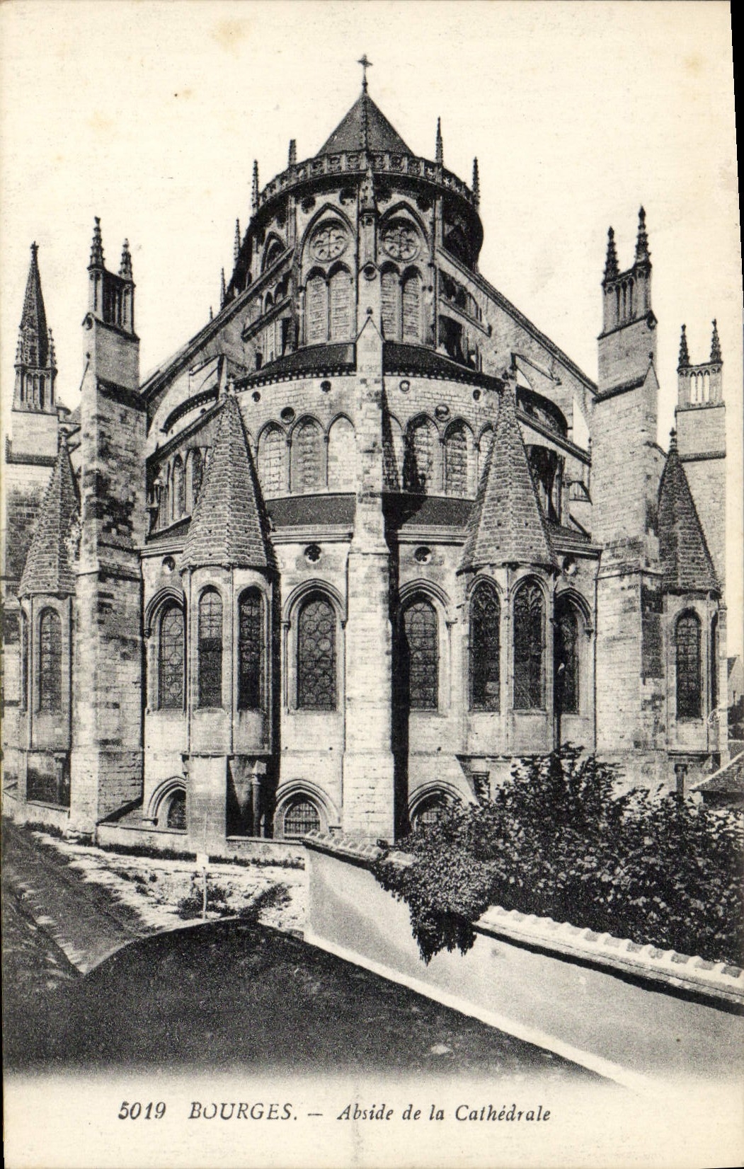 CPA Bourges Abside de la Cathedrale 