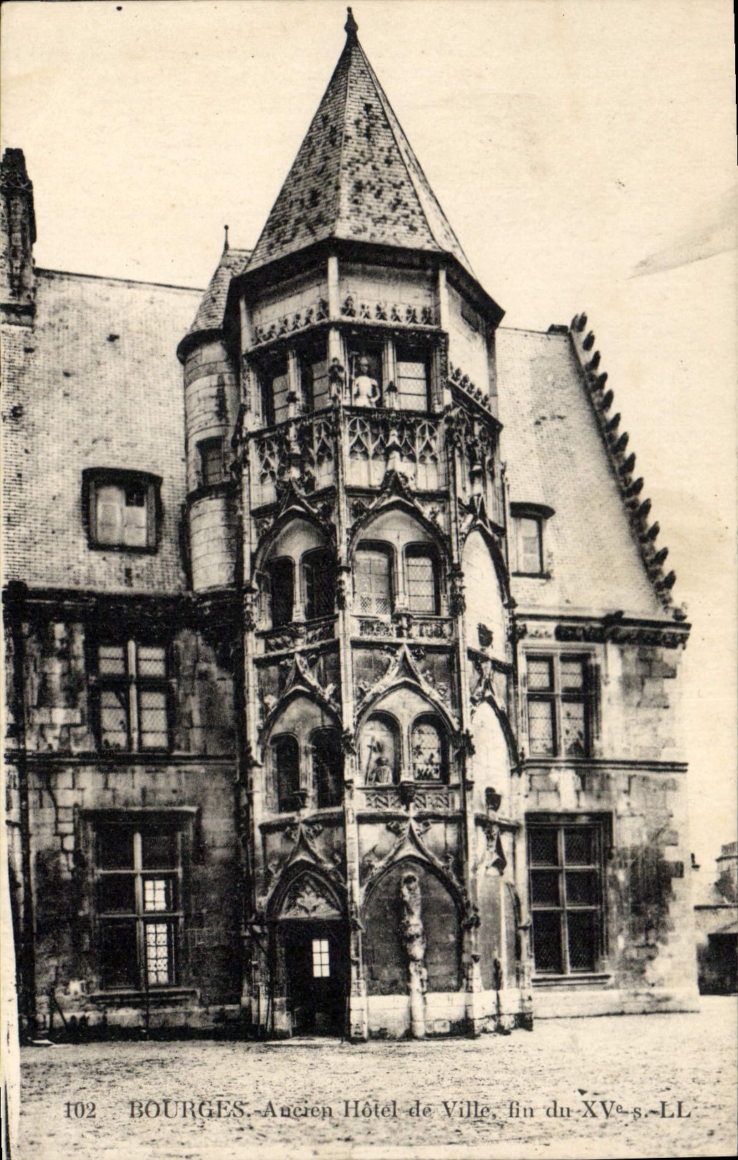 CPA Bourges Ancien Hotel de Ville 