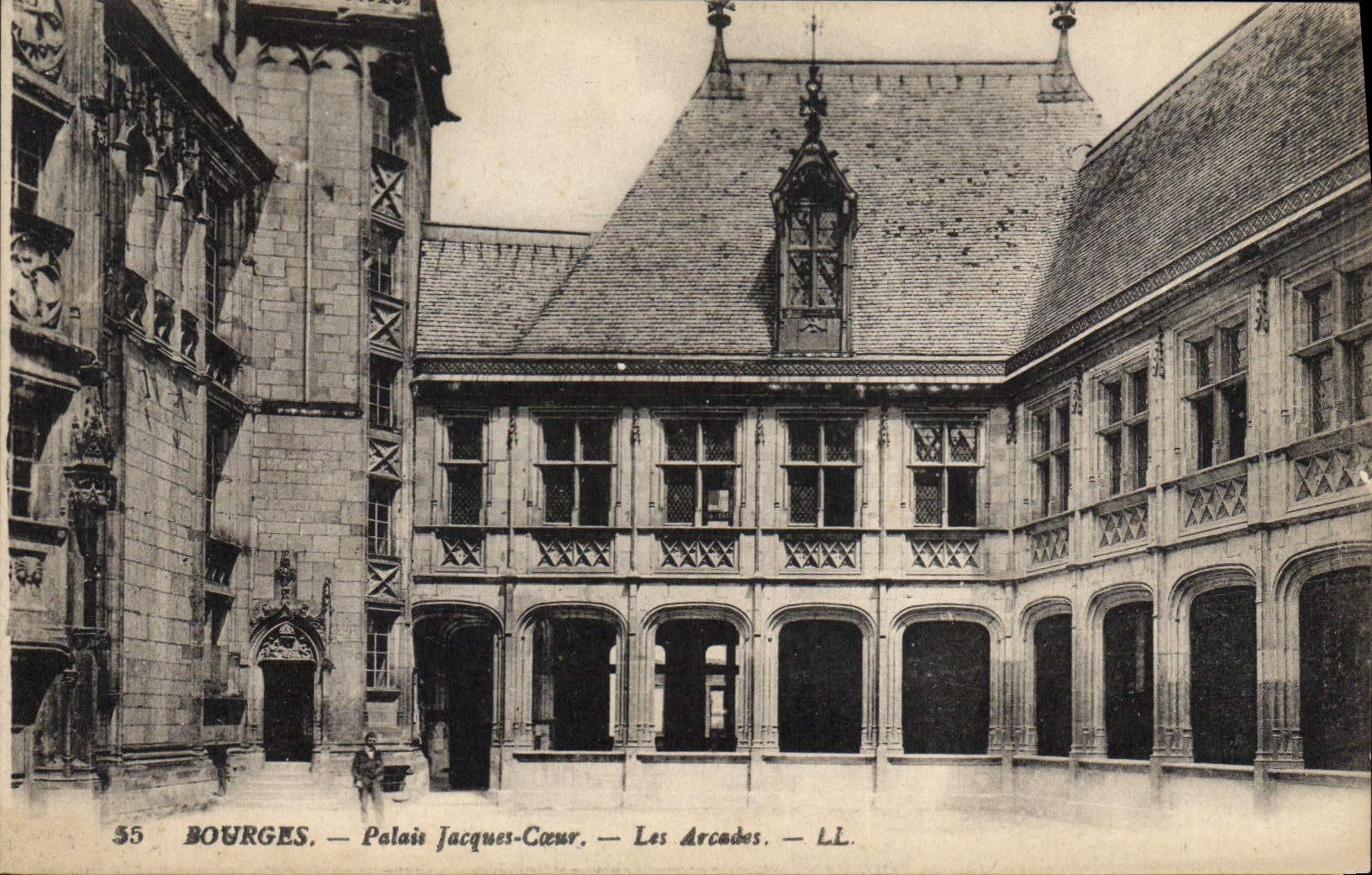 CPA Bourges Palais Jacques Coeur Les Arcades 