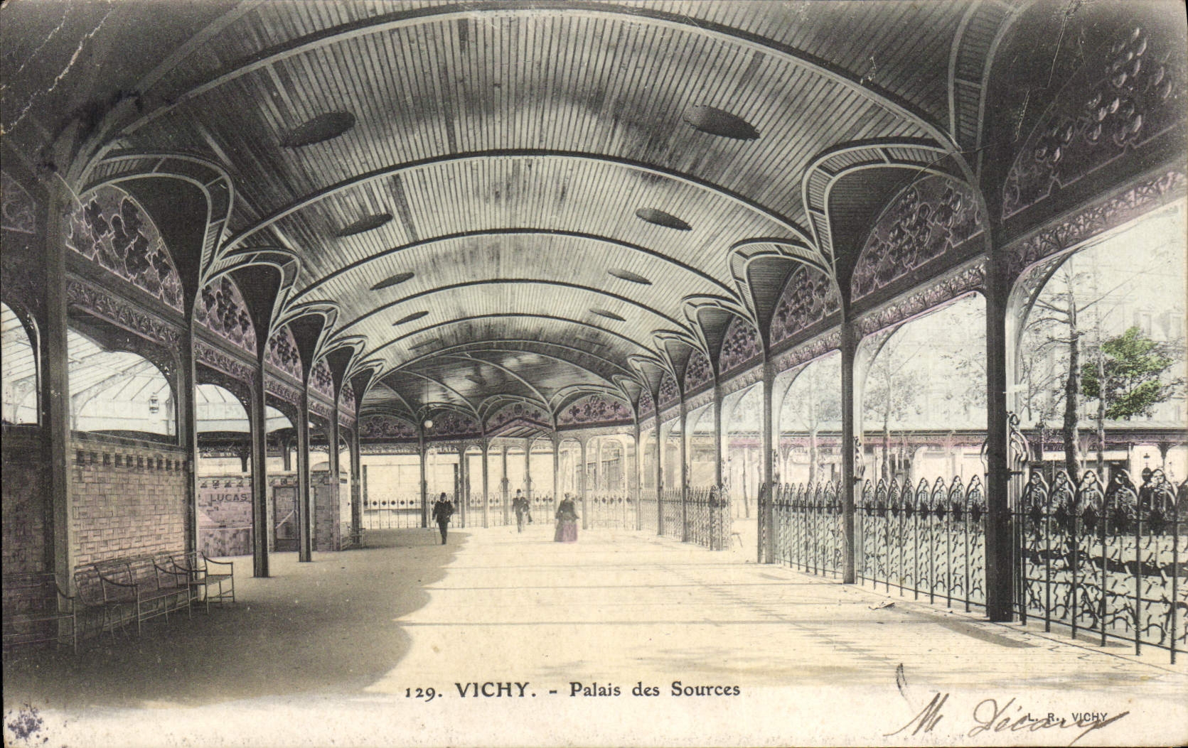 CPA Vichy Palais des Sources 