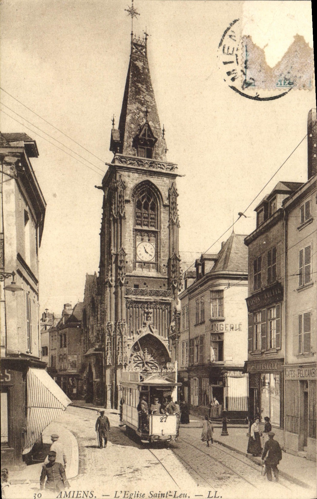 CPA Amiens L'Eglise Saint Leu Tramway