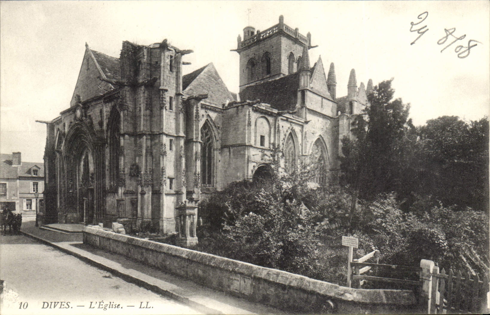 CPA Dives L'Eglise 
