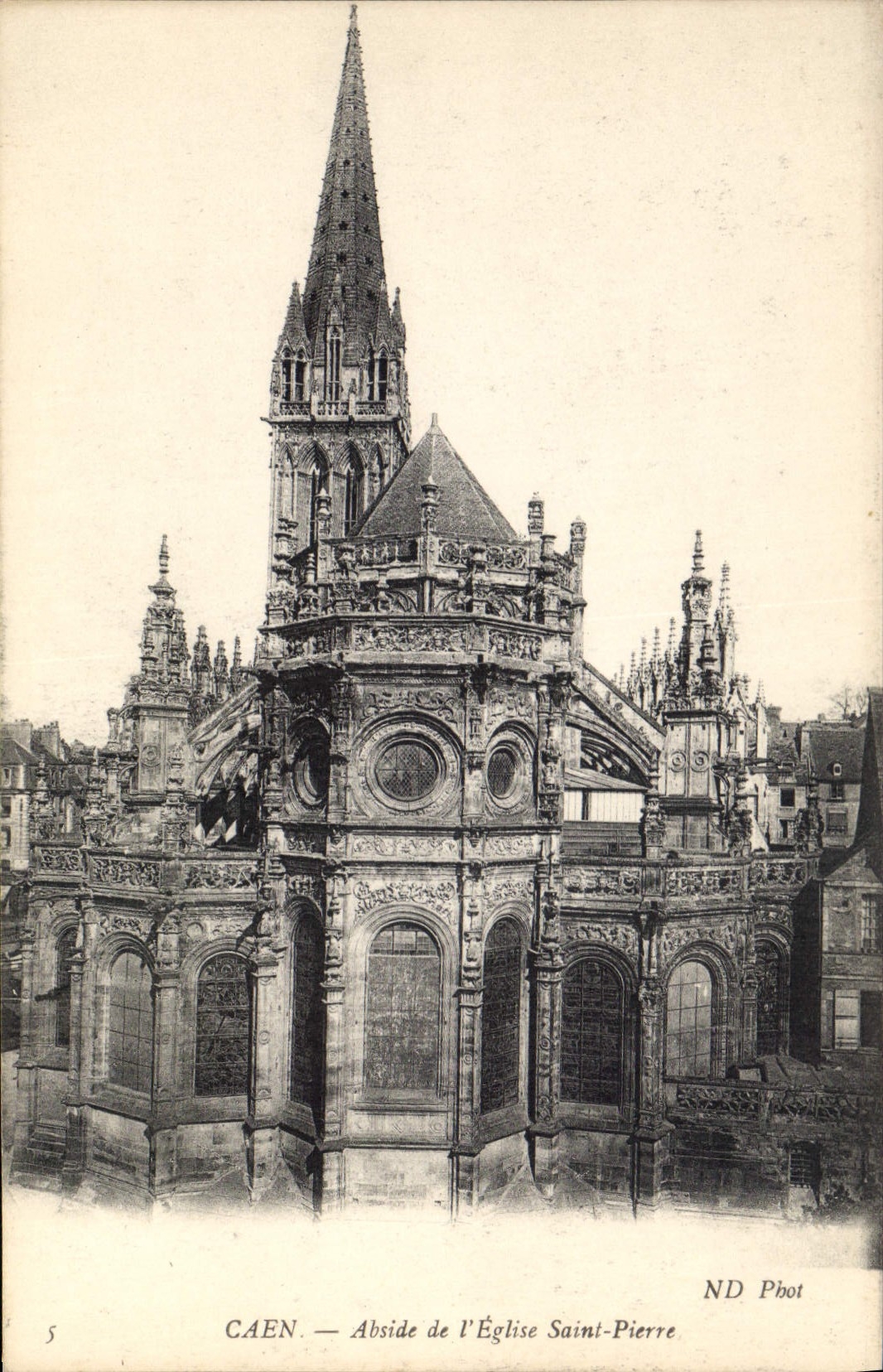 CPA Caen Abside de l'Eglise Saint Pierre 
