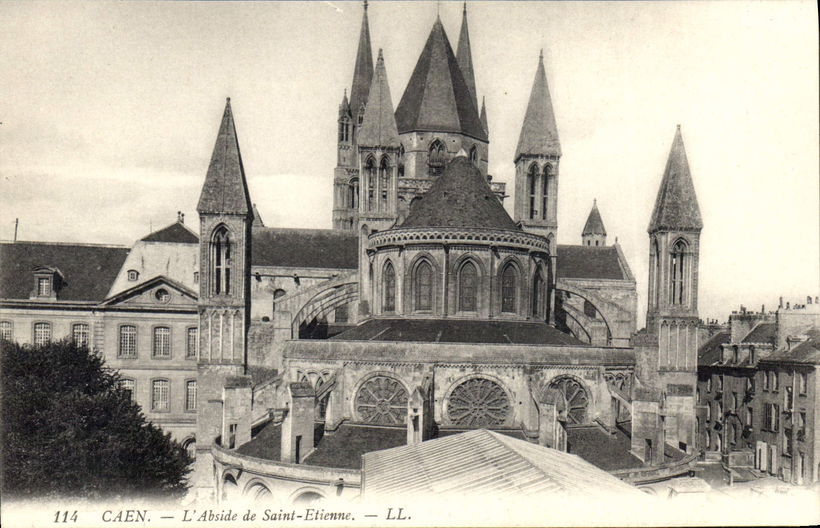 CPA Caen L'Abside de Saint Etienne 