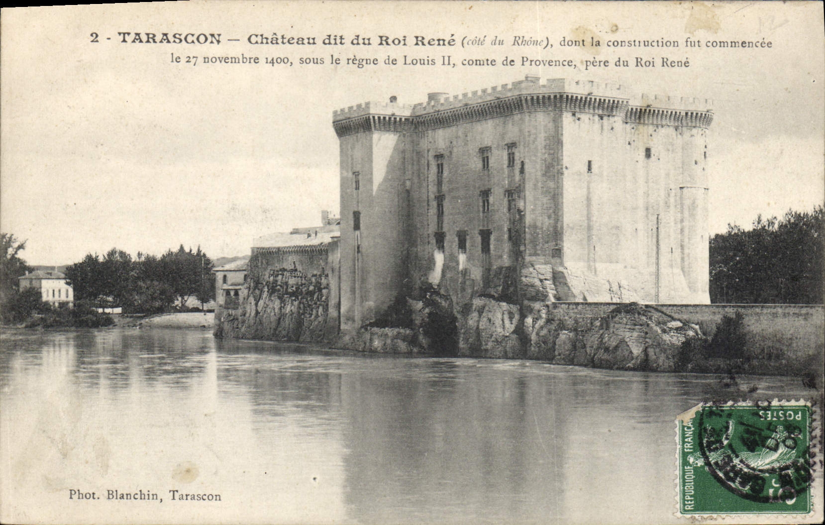 CPA Tarascon chateau dit du Roi Rene cote du Rhone dont la construction fut commencee le 27 Novembre