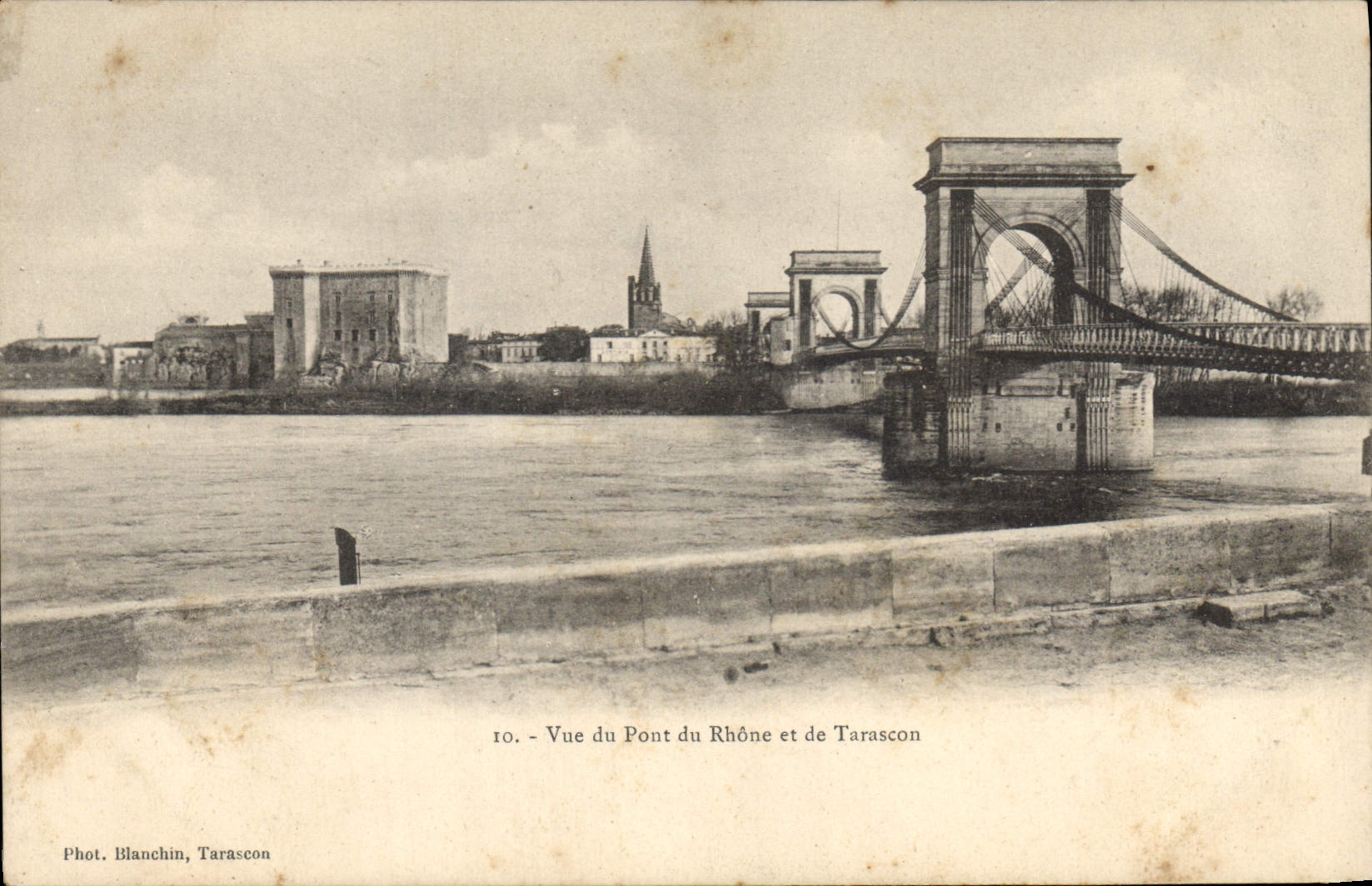 CPA Vu du Pont du Rhone et de Tarascon