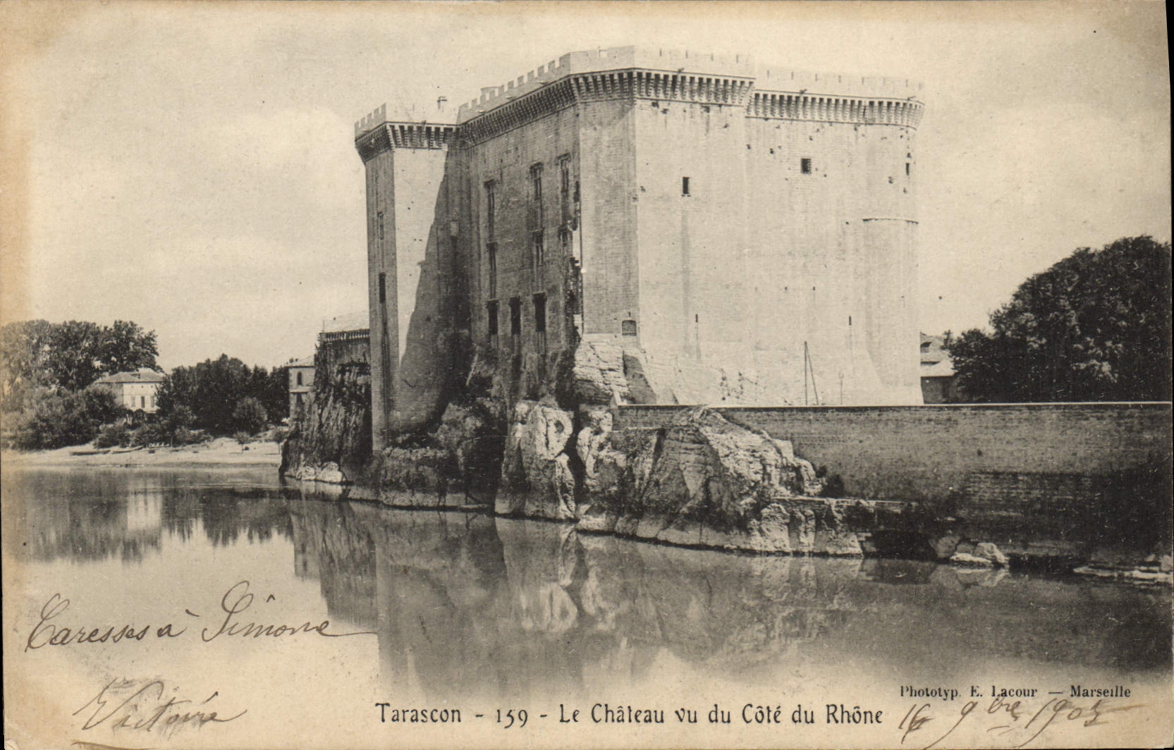 CPA Tarascon le Chateau vu du Cote du Rhone