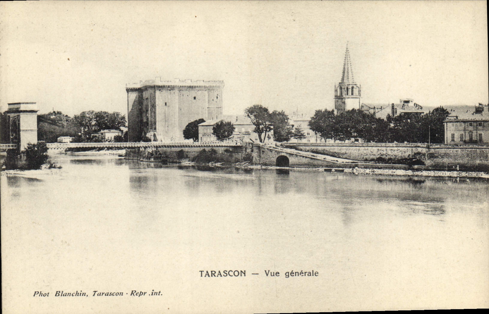 CPA Tarascon vue generale 