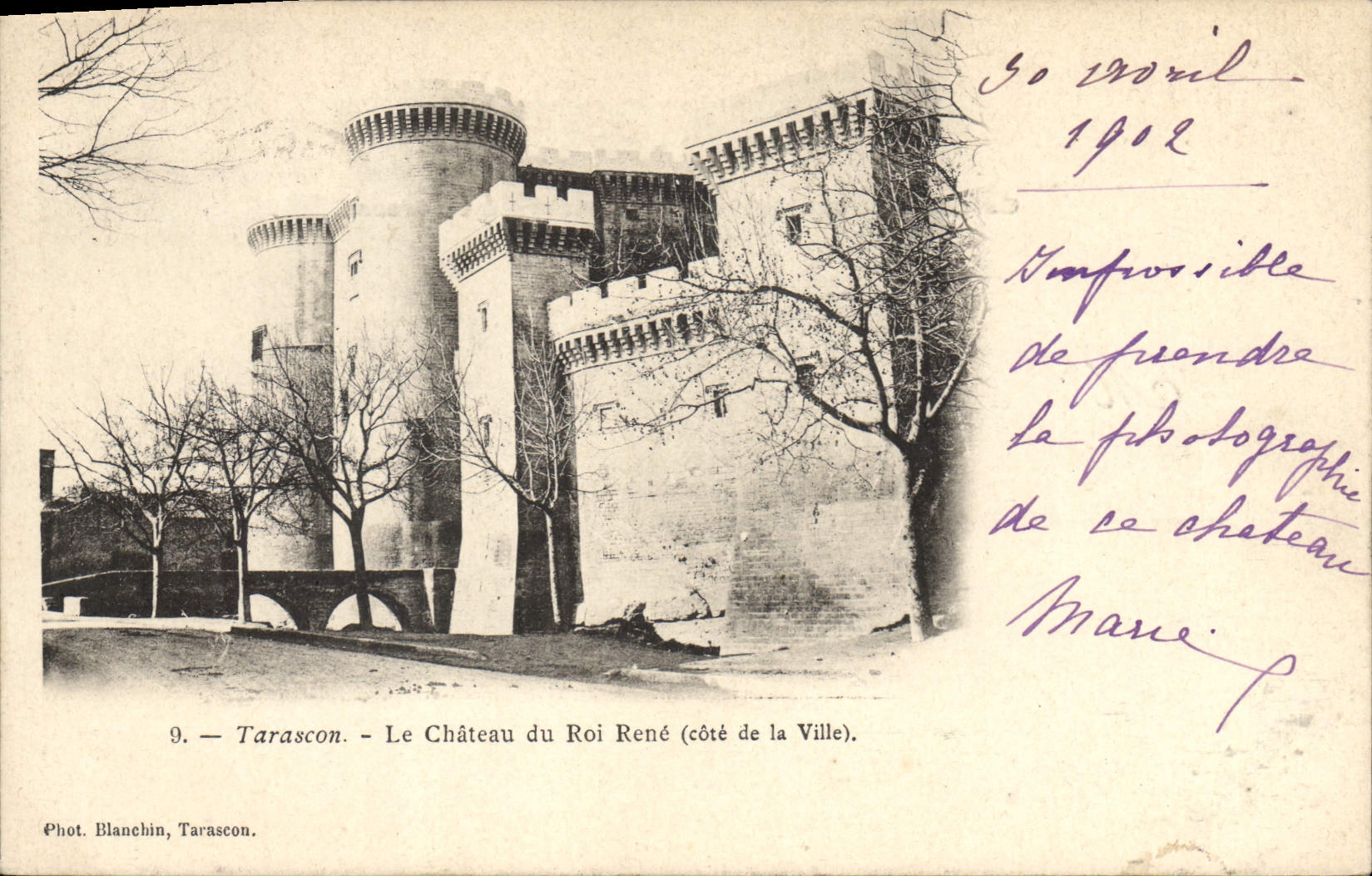 CPA Tarascon le Chateau du Roi Rene Cote de la Ville