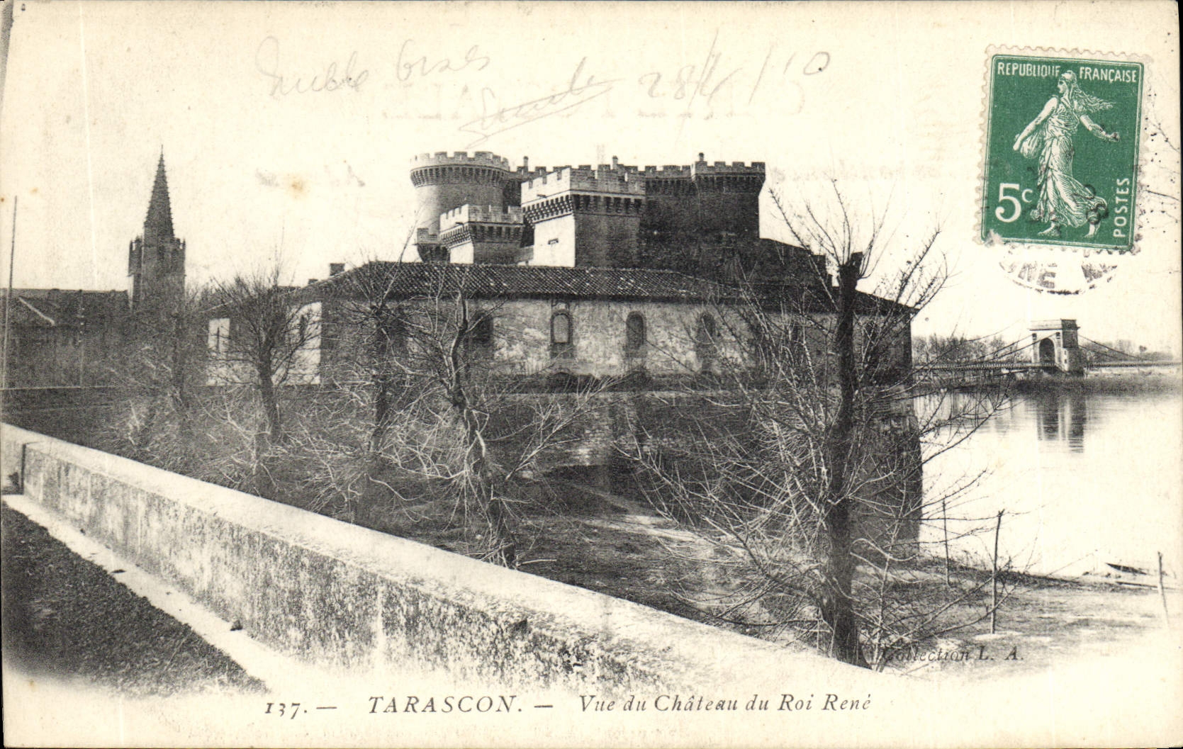 CPA Tarascon vue du Chateau du Roi Rene