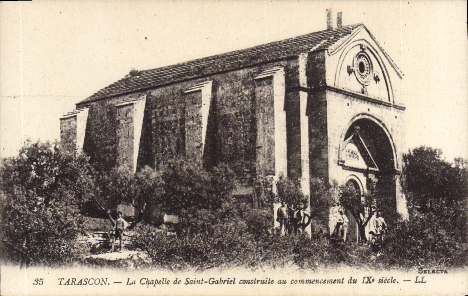 CPA Tarascon la Chapelle de Saint Gabriel construite au commencement du IV siecle
