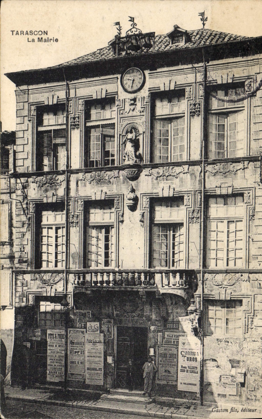 CPA Tarascon la Mairie 