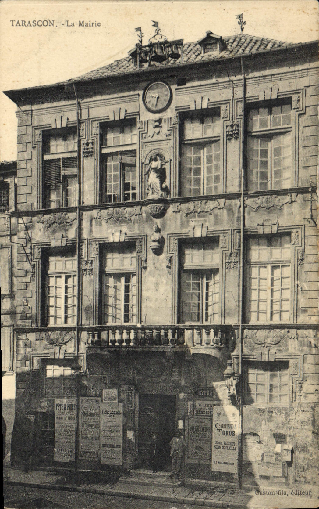 CPA Tarascon la Mairie 