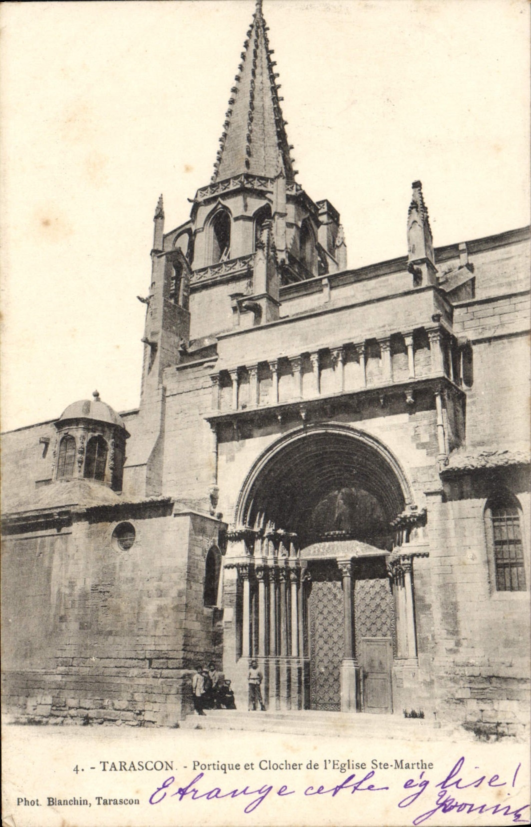 CPA Tarascon Portique et Clocher de l'eglise Ste Marthe