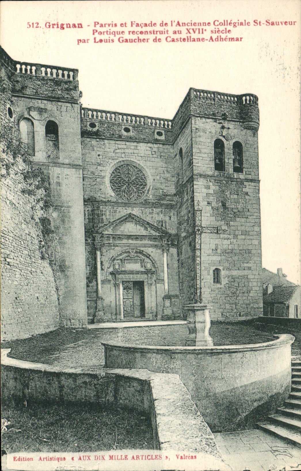 CPA Grignan Parvis et Facade de l'Ancienne Collegiale St Sauveur Portique reconstruit au XVII siecle