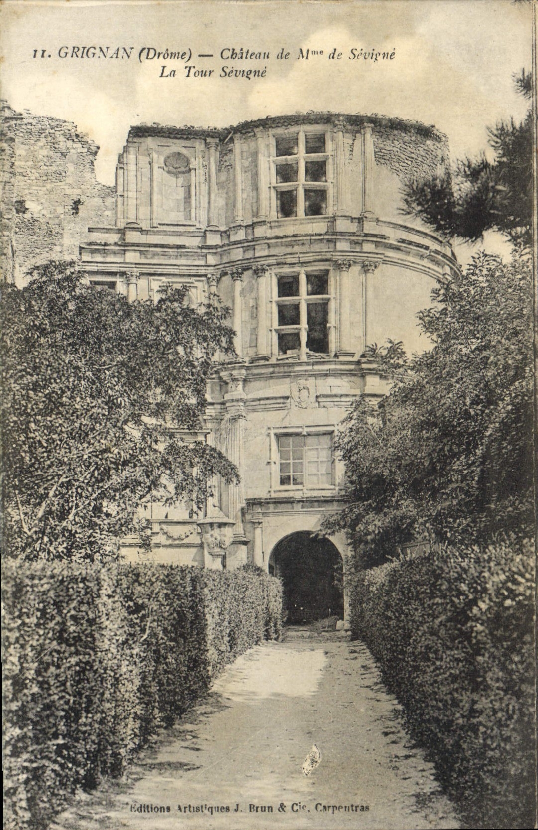 CPA Grignan Drome chateau de Mme de Sevigne la Tour Sevigne 