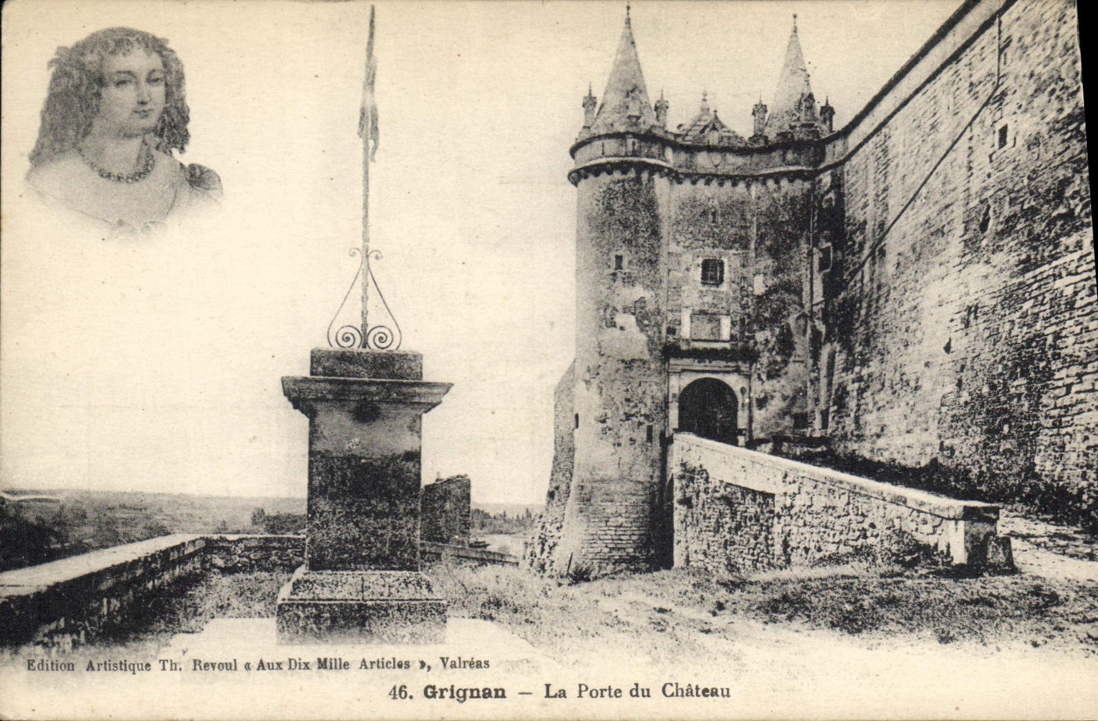 CPA Grignan la Porte du Chateau 