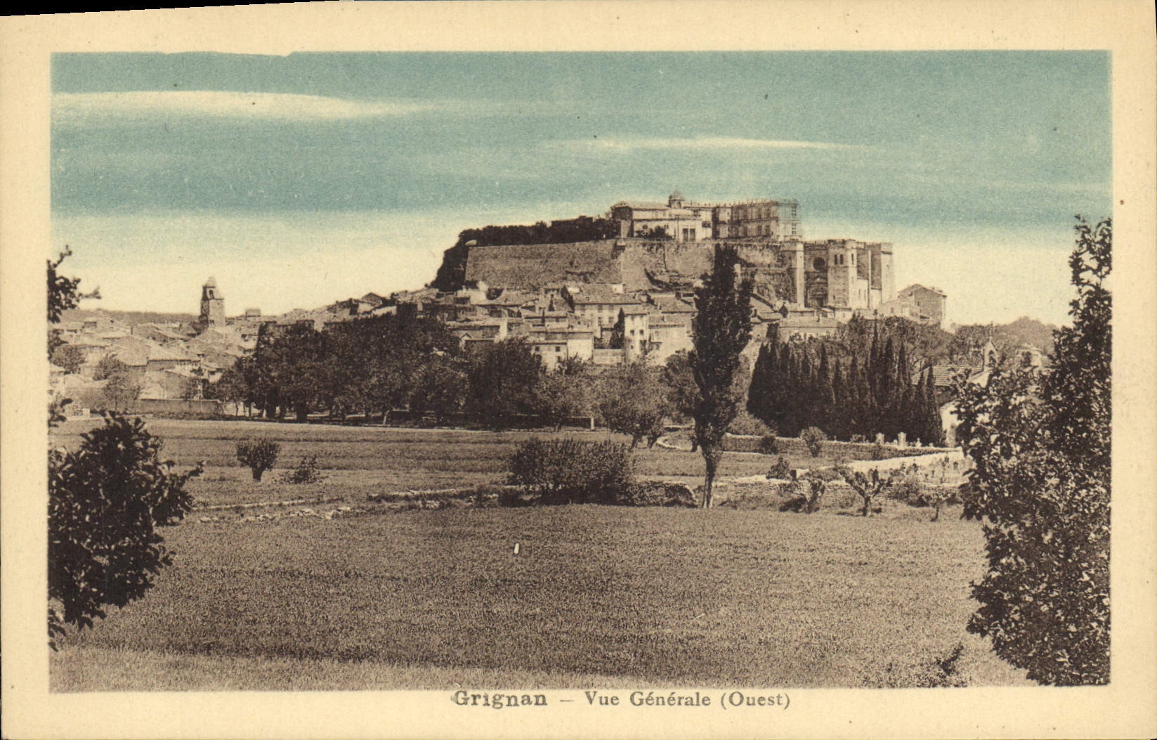 CPA Grignan vue generale Ouest 