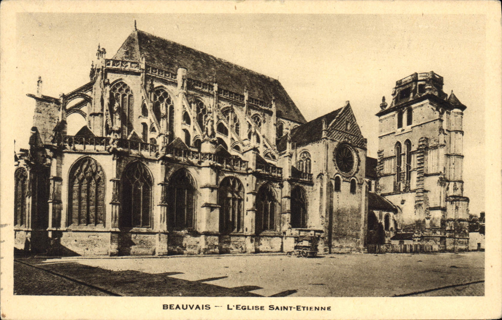 CPA Beauvais e'Eglise Saint Etienne 