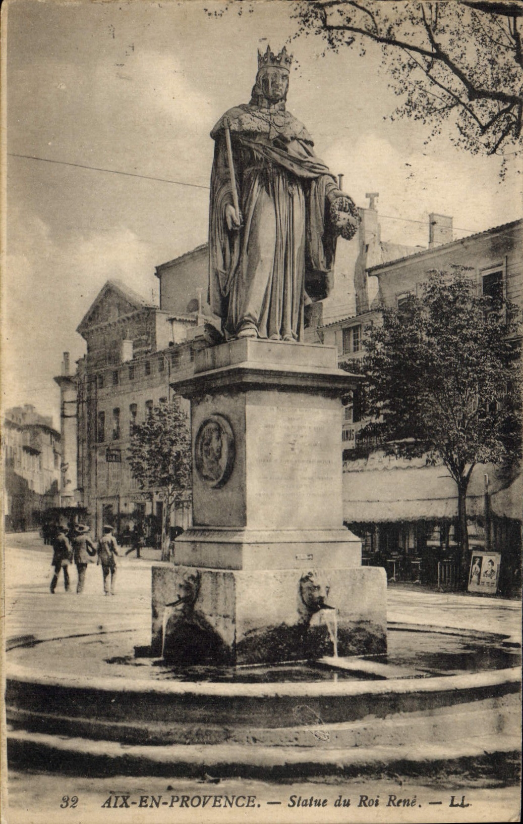 CPA Aix en Provence Statue du Roi Rene 