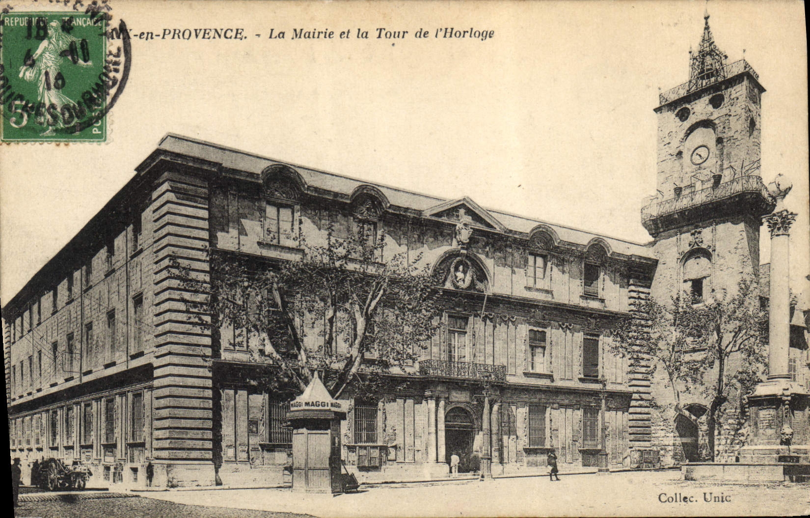 CPA Aix en Provence La Mairie et la Tour de l'Horloge 