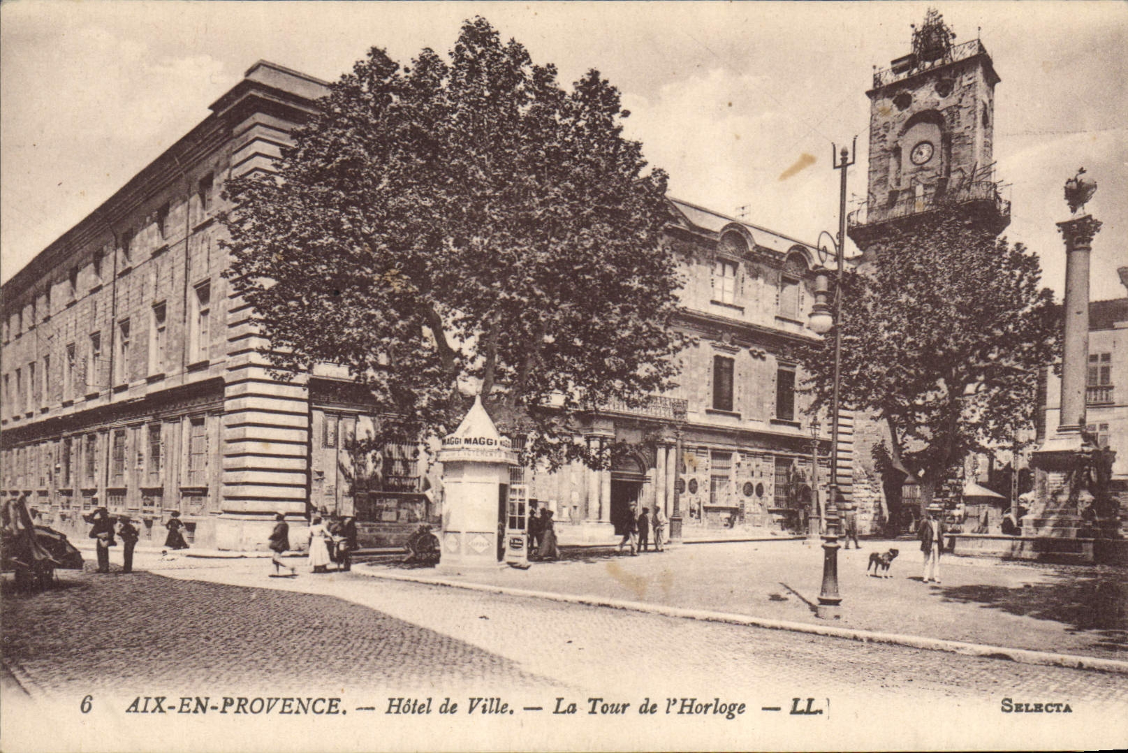 CPA Aix en Provence Hotel de Ville La Tour de l'Horloge 