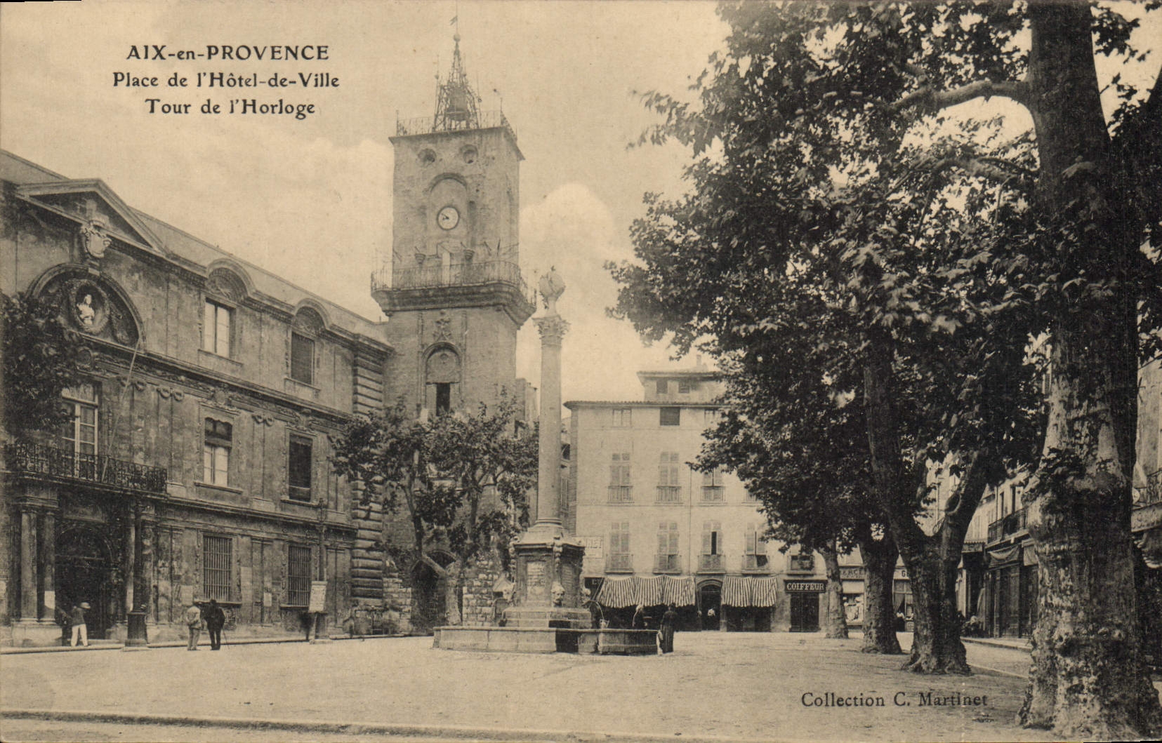 CPA Aix en Provence Place de l'Hotel de Ville Tour de l'Horloge 