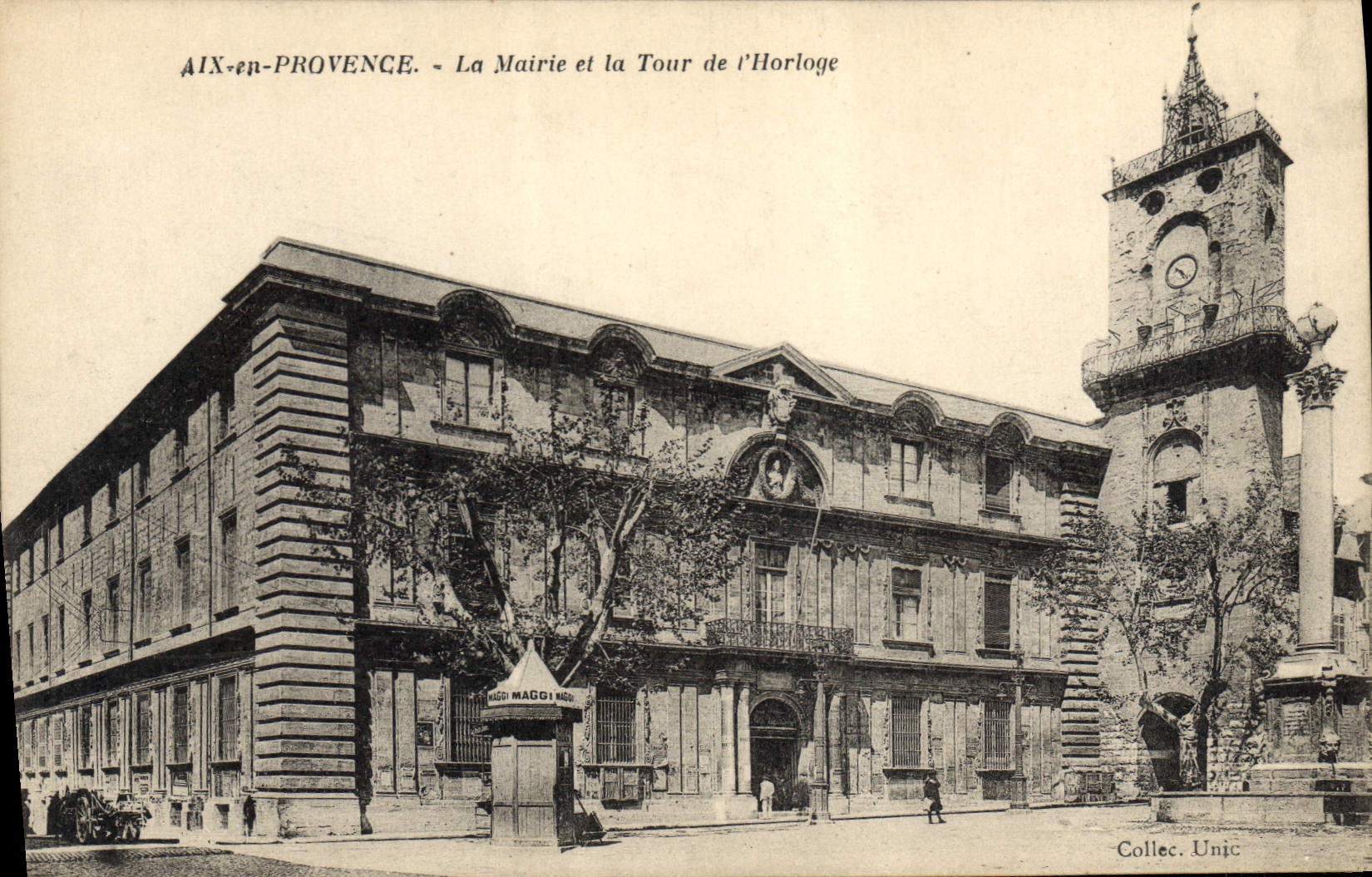 CPA Aix en Provence La Mairie et la Tour de l'Horloge 