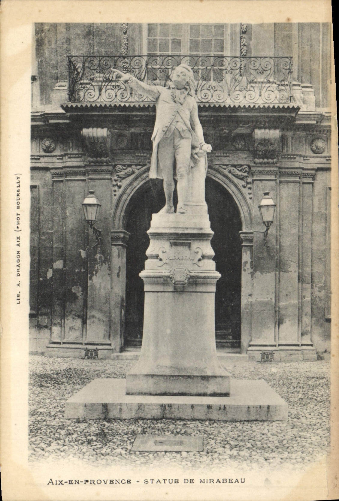 CPA Aix en Provence Statue de Mirabeau 
