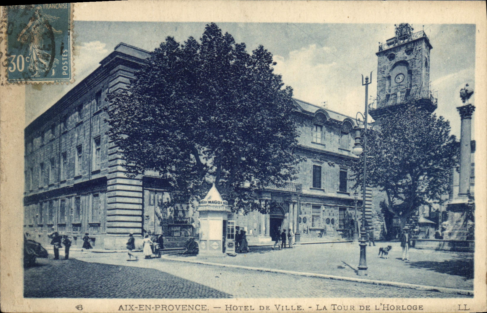 CPA Aix en Provence Hotel de Ville La Tour de l'Horloge