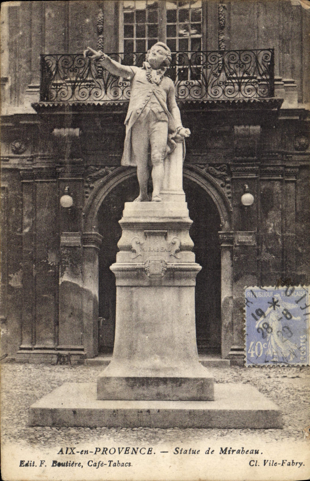 CPA Aix en Provence Statue de Mirabeau 