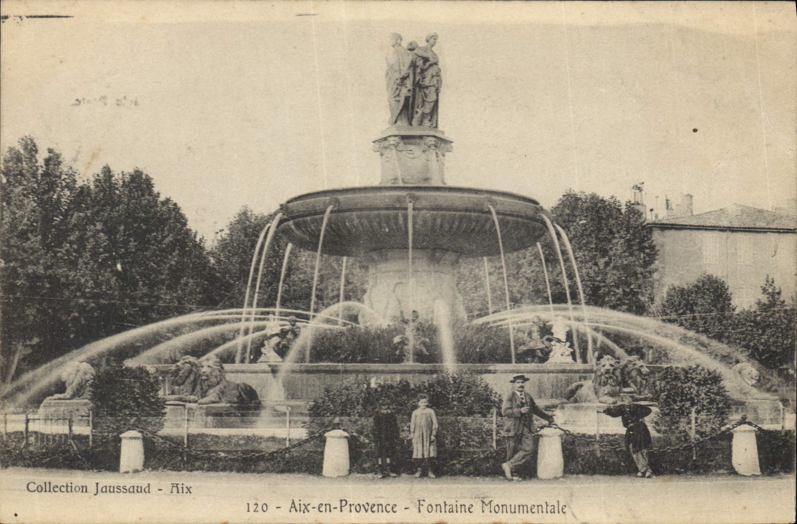 CPA Aix en Provence Fontaine monumentale 