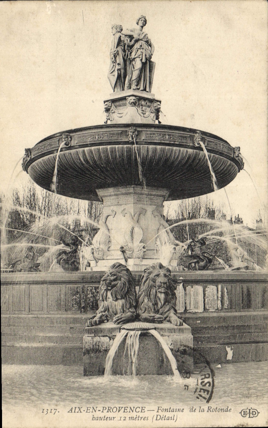 CPA Aix en Provence Fontaine de la Rotonde 