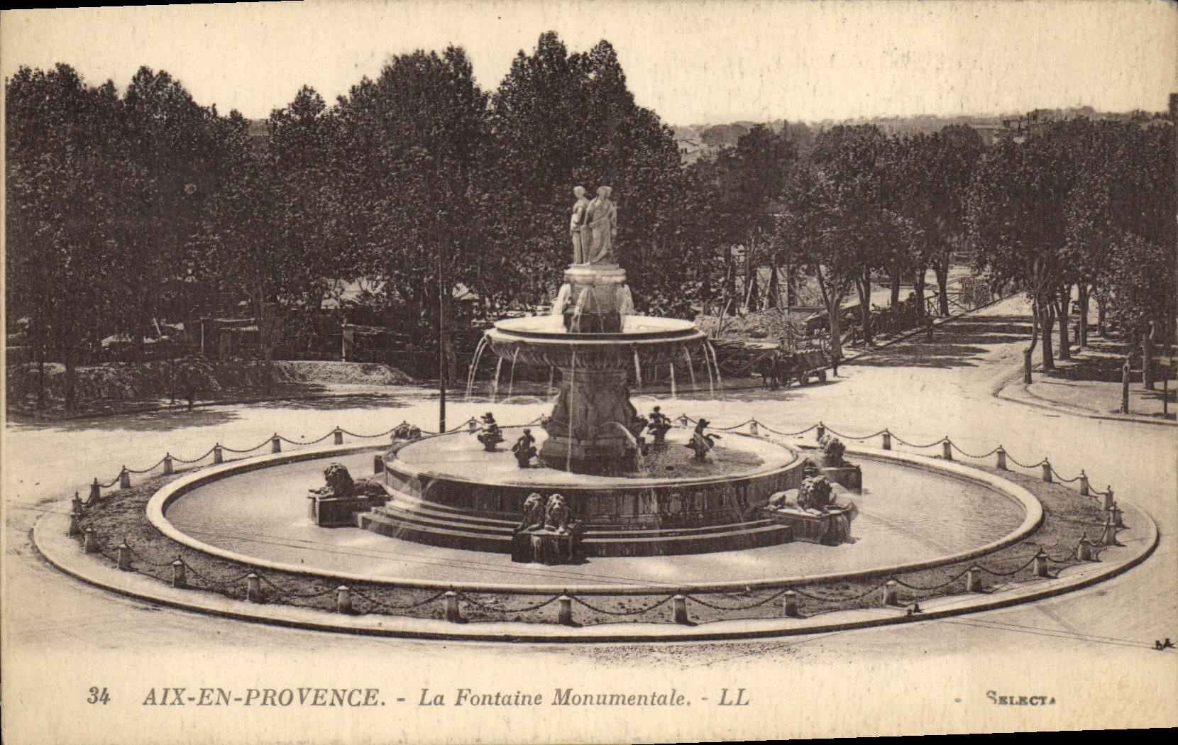 CPA Aix en Provence La Fontaine Monumentale 